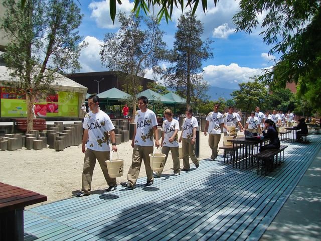 Evento especial cuidado del agua con jóvenes