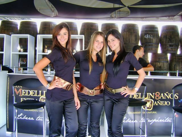 Eventos Corporativos y Lanzamientos Premium Fábrica de Licores